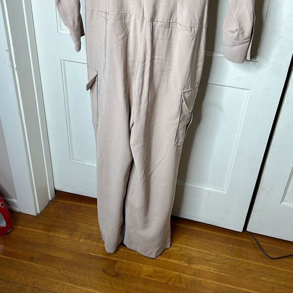 Forever 21 Wide-Leg Cargo Jumpsuit Long Sleeve Khaki Nwot Size Medium - Picture 8 of 9